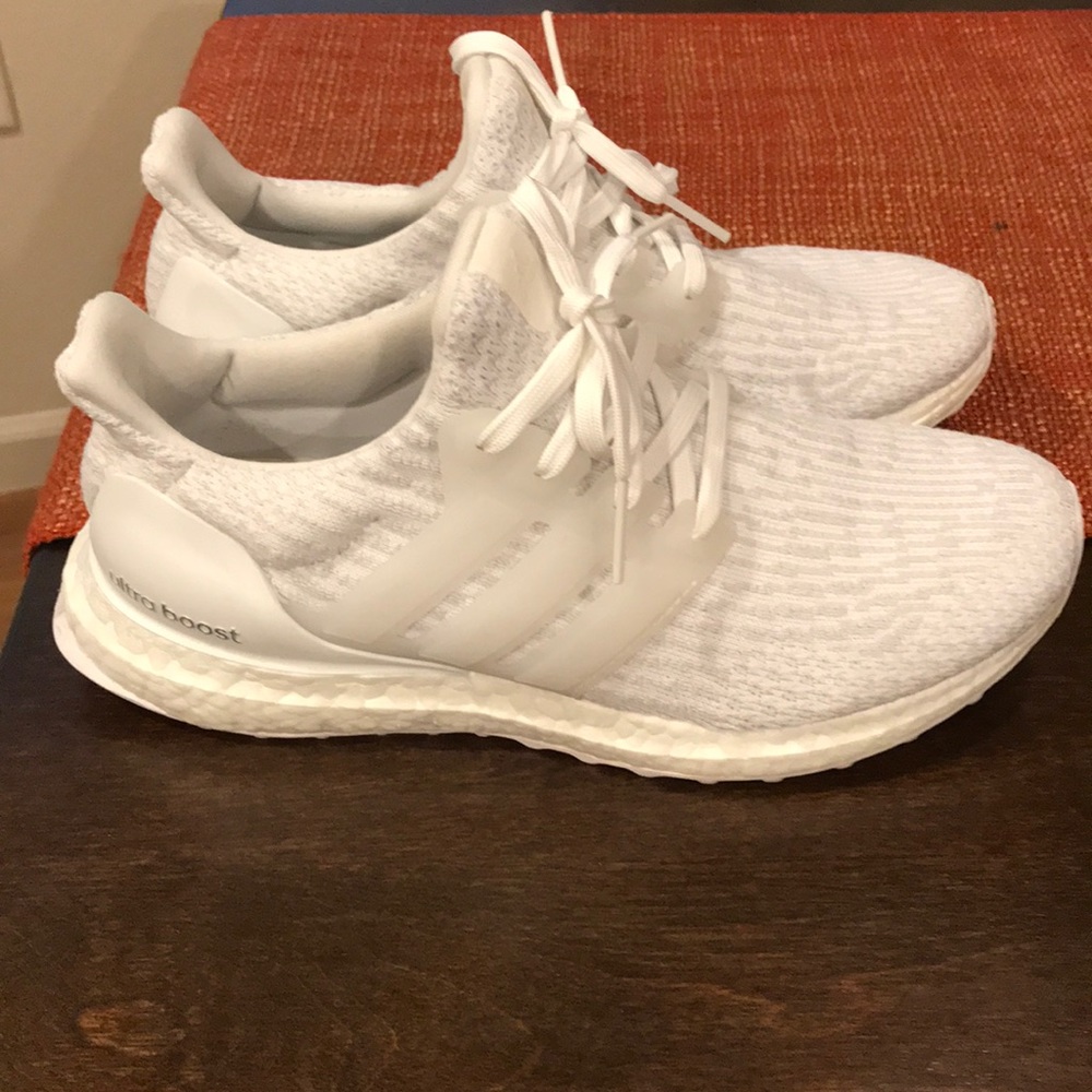 Adidas triple white ultra boost size 8 women’s